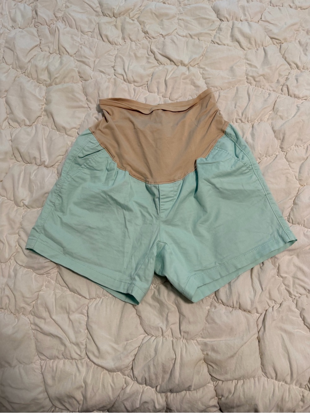 Old navy maternity Shorts 4 regular